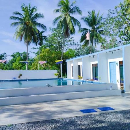 Adana Homestay & Pool Kangar Eksteriør bilde